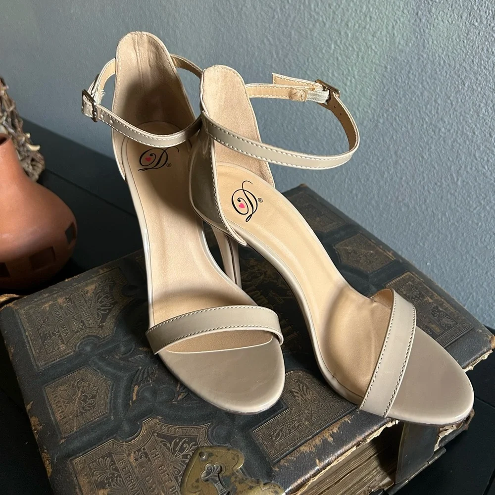 My Delicious Shoes Tyrell Beige Strap Patent Heels - Picture 2 of 12